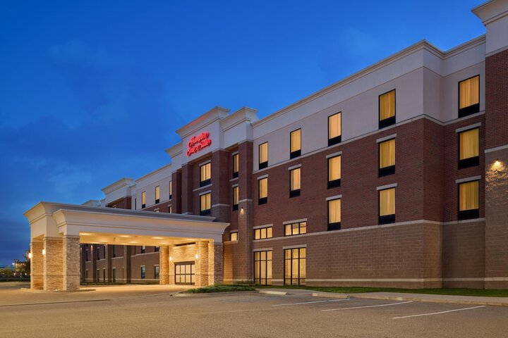 Hampton Inn & Suites Detroit / Troy