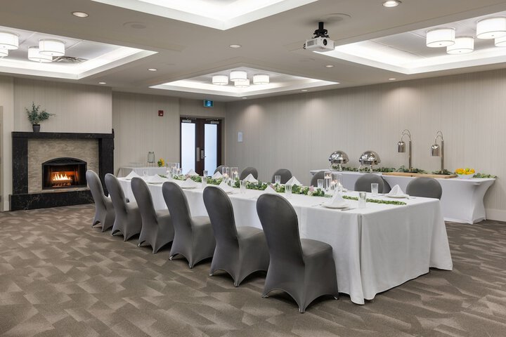 Delta Hotels by Marriott Calgary South