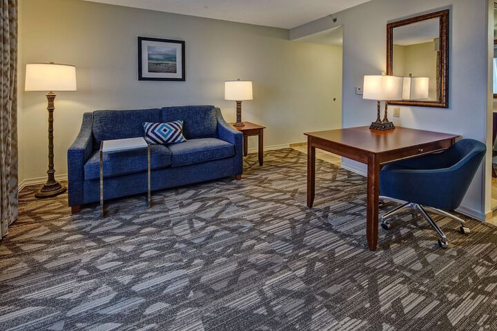 Room 27 of 35