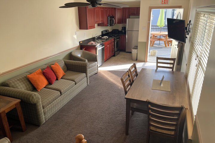 Room 124 of 185