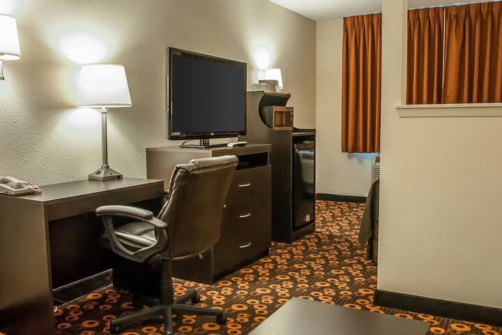 Room 19 of 40