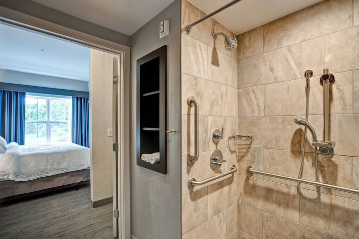 Room 15 of 26