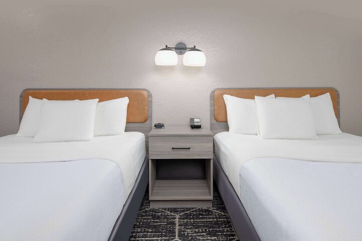 La Quinta Inn by Wyndham El Dorado