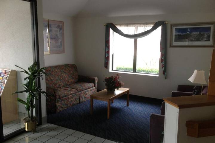 Room 18 of 38