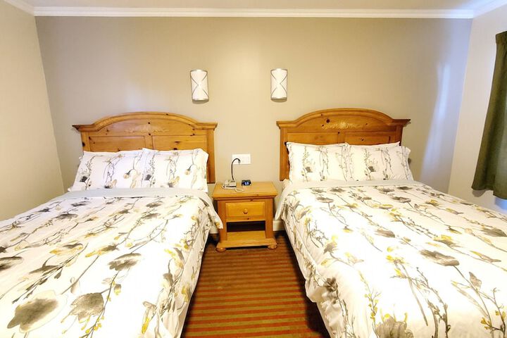 Room 107 of 181