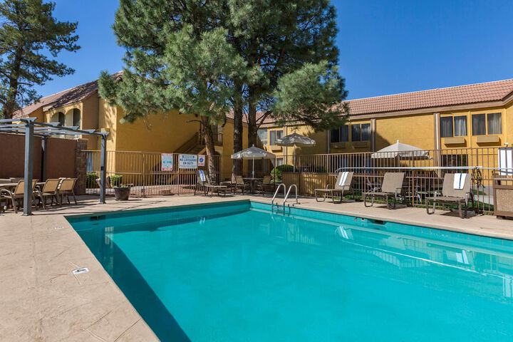 Pool 4 of 42