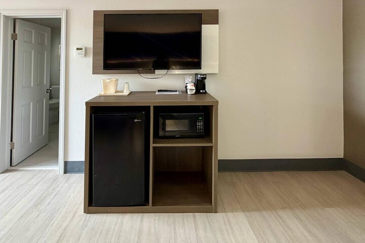 Comfort Inn & Suites Sturbridge - Brimfield