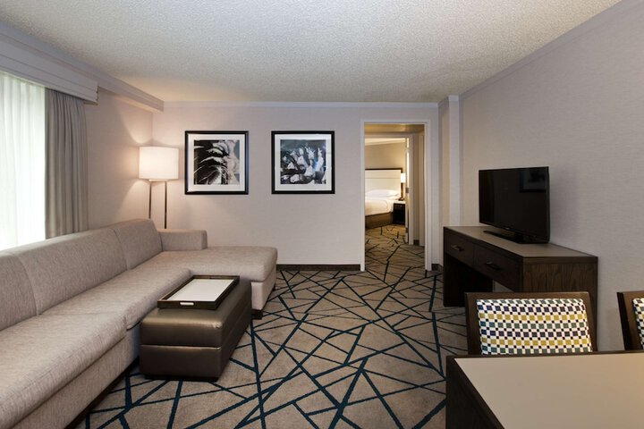 Room 43 of 86