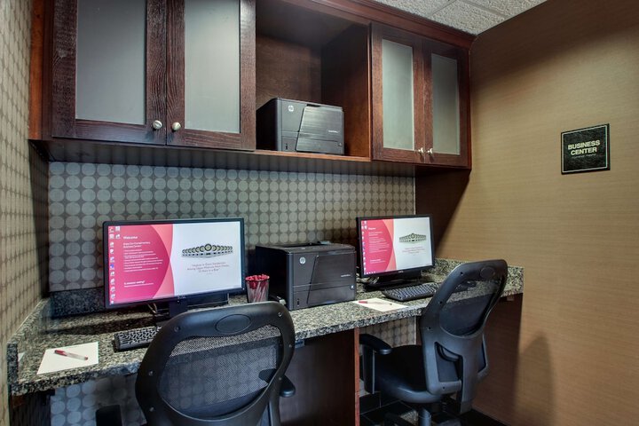 Business Center 52 of 52
