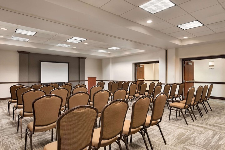 Hyatt Place Chicago / Schaumburg