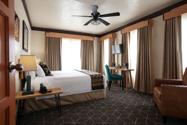 Room 43 of 75