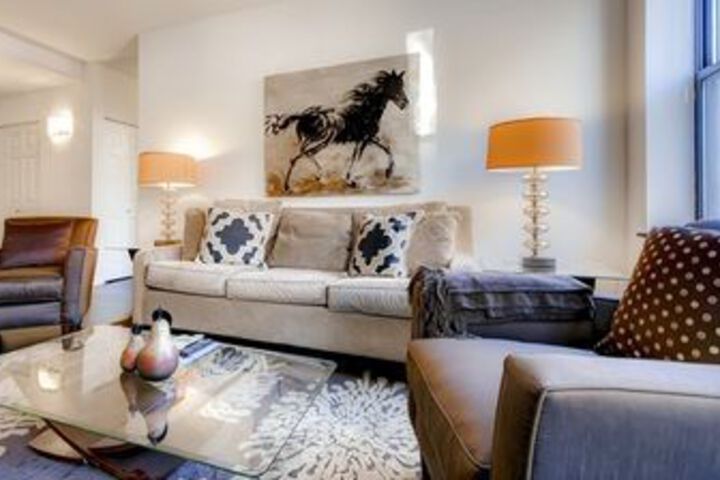 Global Luxury Suites at Monroe