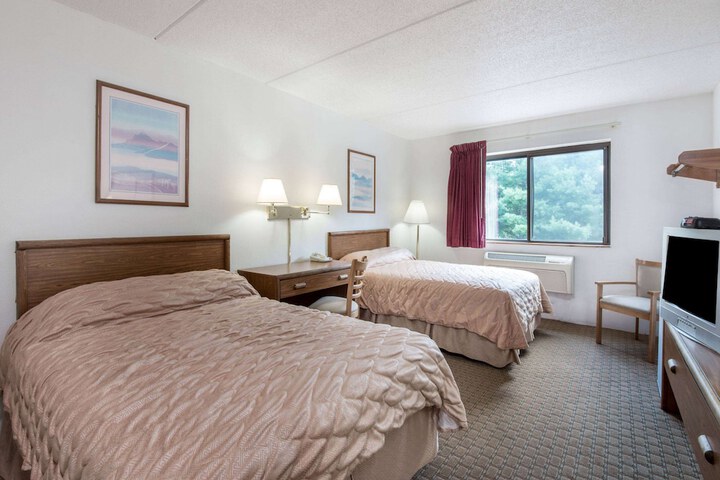 Room 11 of 26