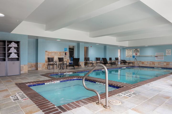 Pool 13 of 51