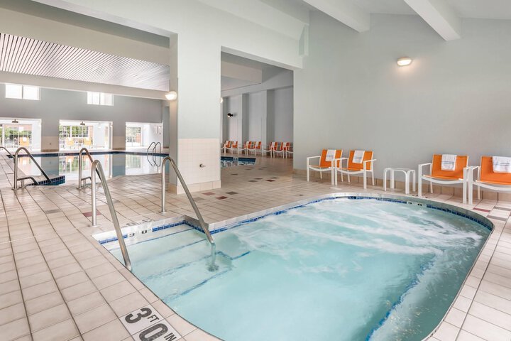 Heidel House Hotel and Conference Center an Ascend Collection Hotel