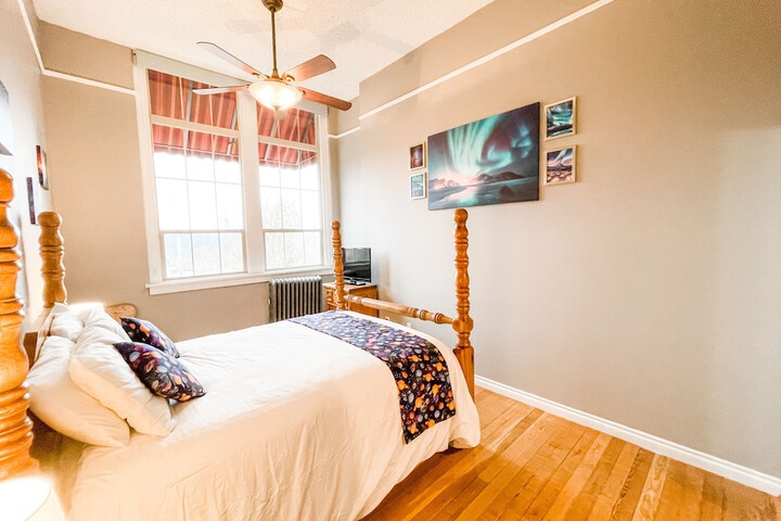 Room 45 of 140