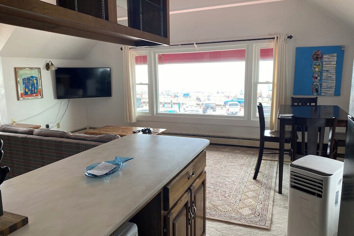 Room 51 of 90