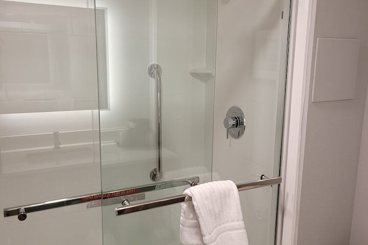 Room 31 of 65