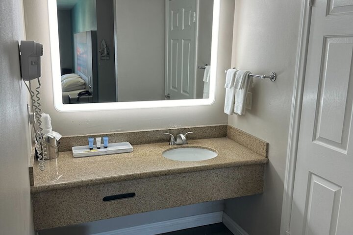 Room 19 of 29