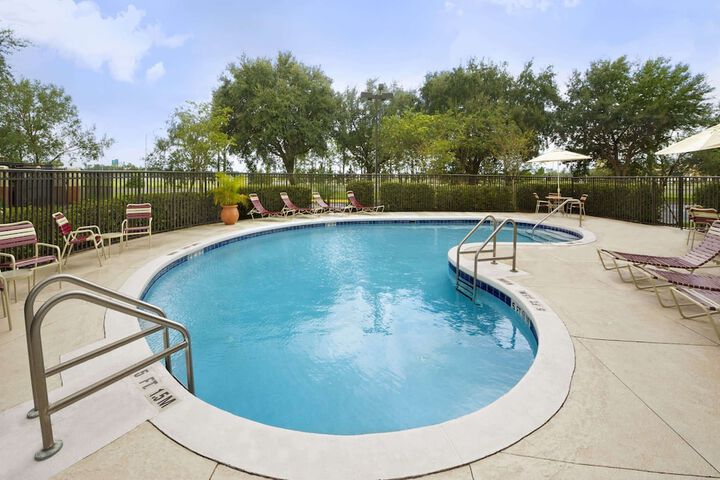 Ramada by Wyndham Suites Orlando Airport