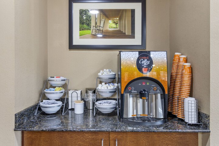 Breakfast/Coffee Service 24 of 29
