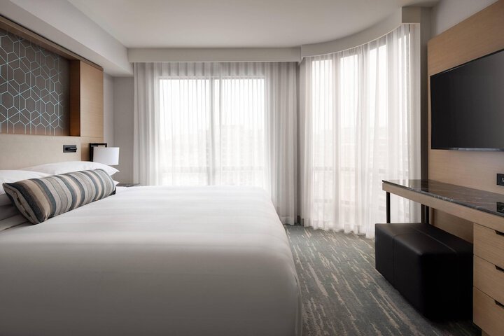 Room 21 of 56