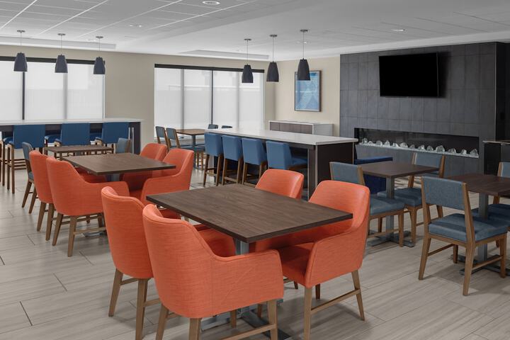Holiday Inn Express & Suites Midland Loop 250 by IHG