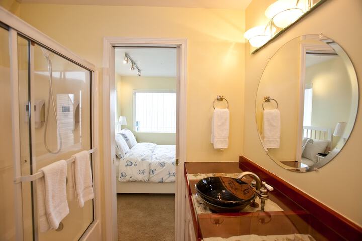 Room 35 of 130