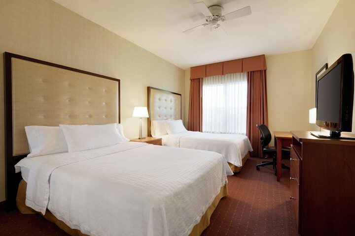 Room 34 of 47