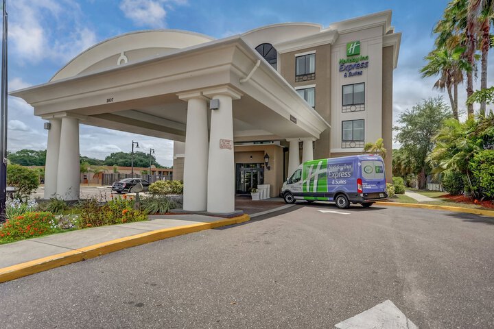 Hotel 6 of 55