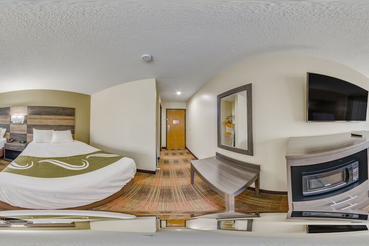 AmericInn by Wyndham Fort Atkinson