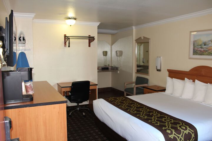 Room 55 of 76