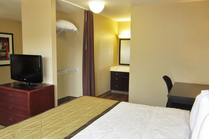 Room 19 of 30