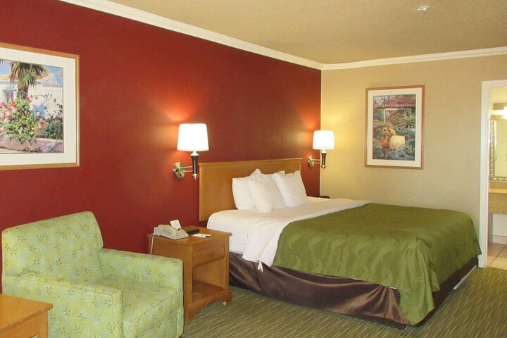 Room 22 of 51