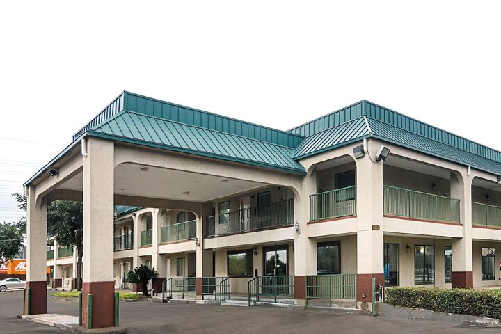 Hotel 2 of 20