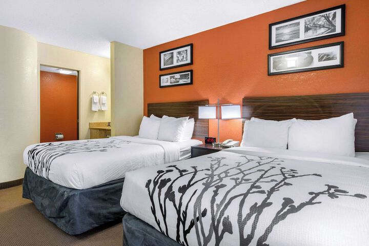 Room 30 of 41