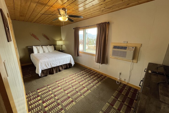 Room 43 of 113