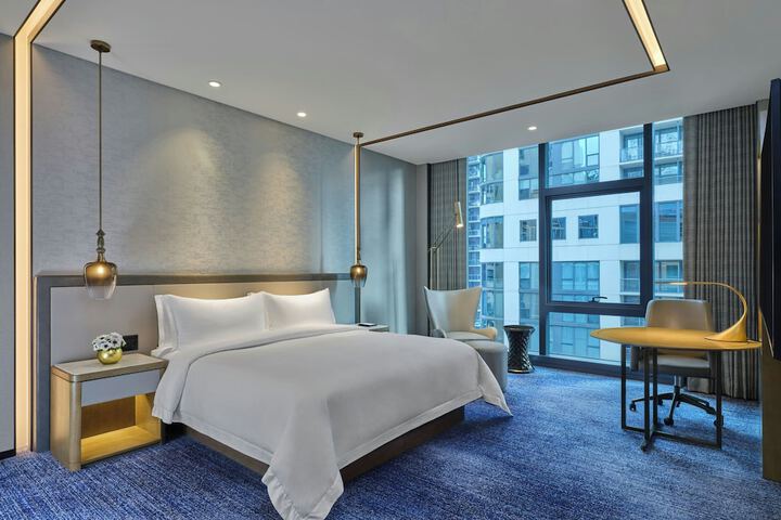 The St. Regis Chicago