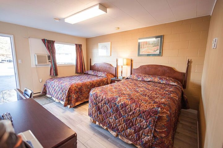 Room 44 of 62
