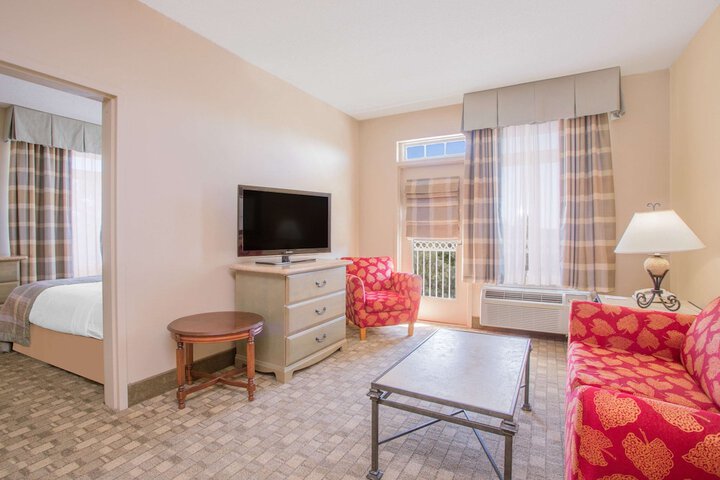 Room 38 of 48