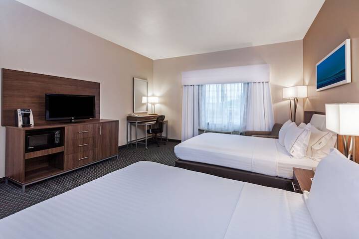 Room 17 of 39