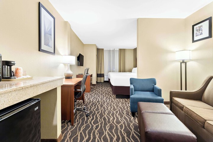 Room 20 of 36