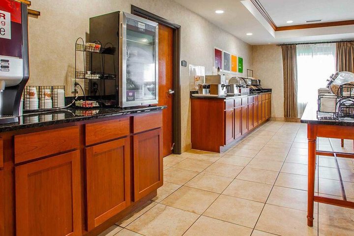 Comfort Inn & Suites Grinnell near I-80