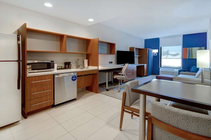 Room 17 of 50