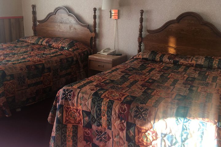 Room 17 of 38