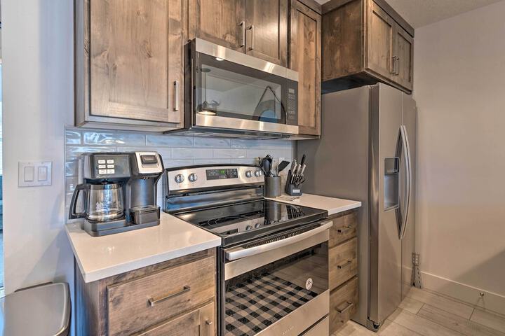 Charming Mccall Townhome: Hike Fish, & Ski!