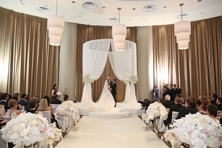 Ballroom/Hall 111 of 158