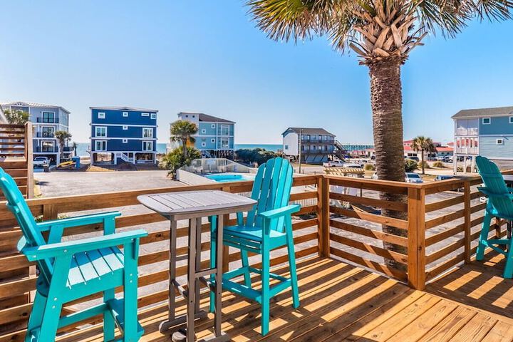 The Beach House Motel & Suites