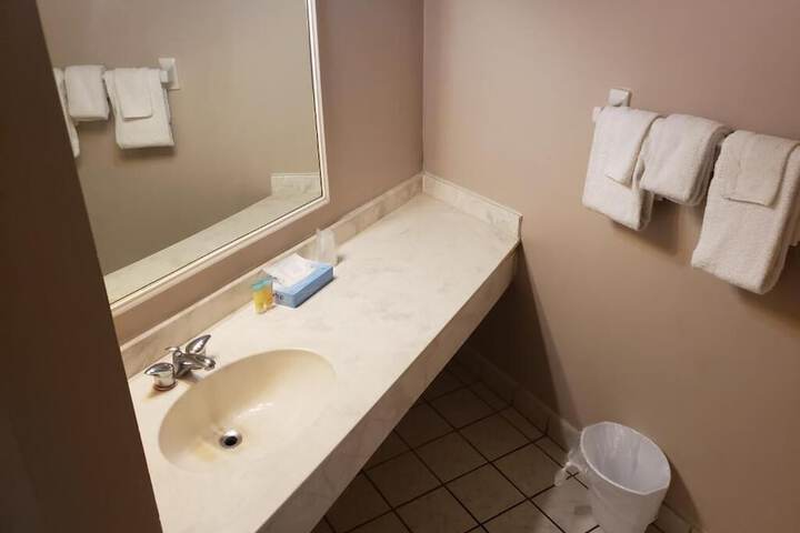 Room 30 of 49