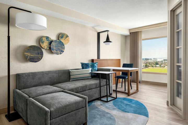 Anaheim Marriott Suites